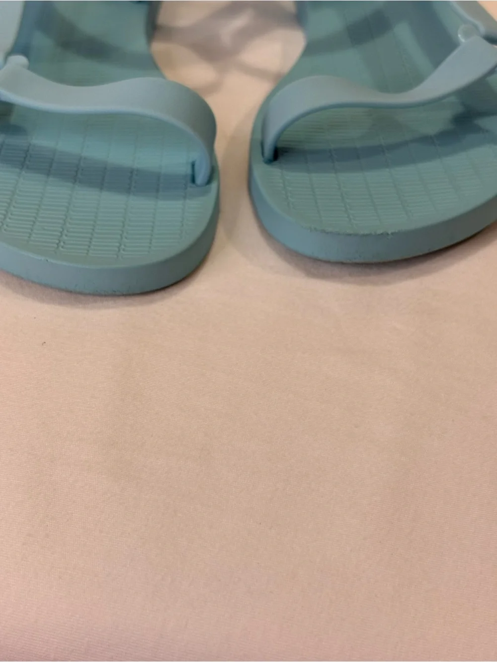 Melissa lightweight strap